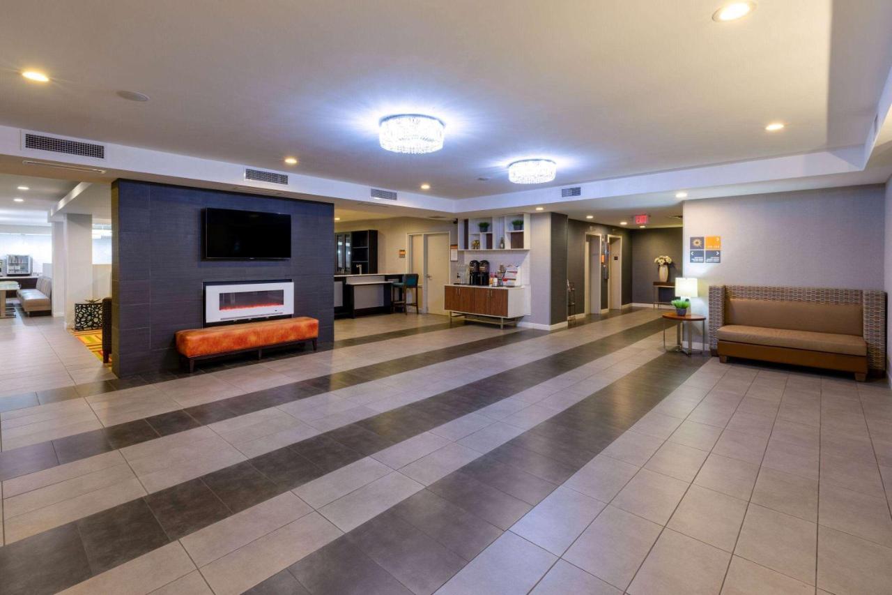La Quinta Inn & Suites By Wyndham Tulsa Downtown - Route 66 Eksteriør billede