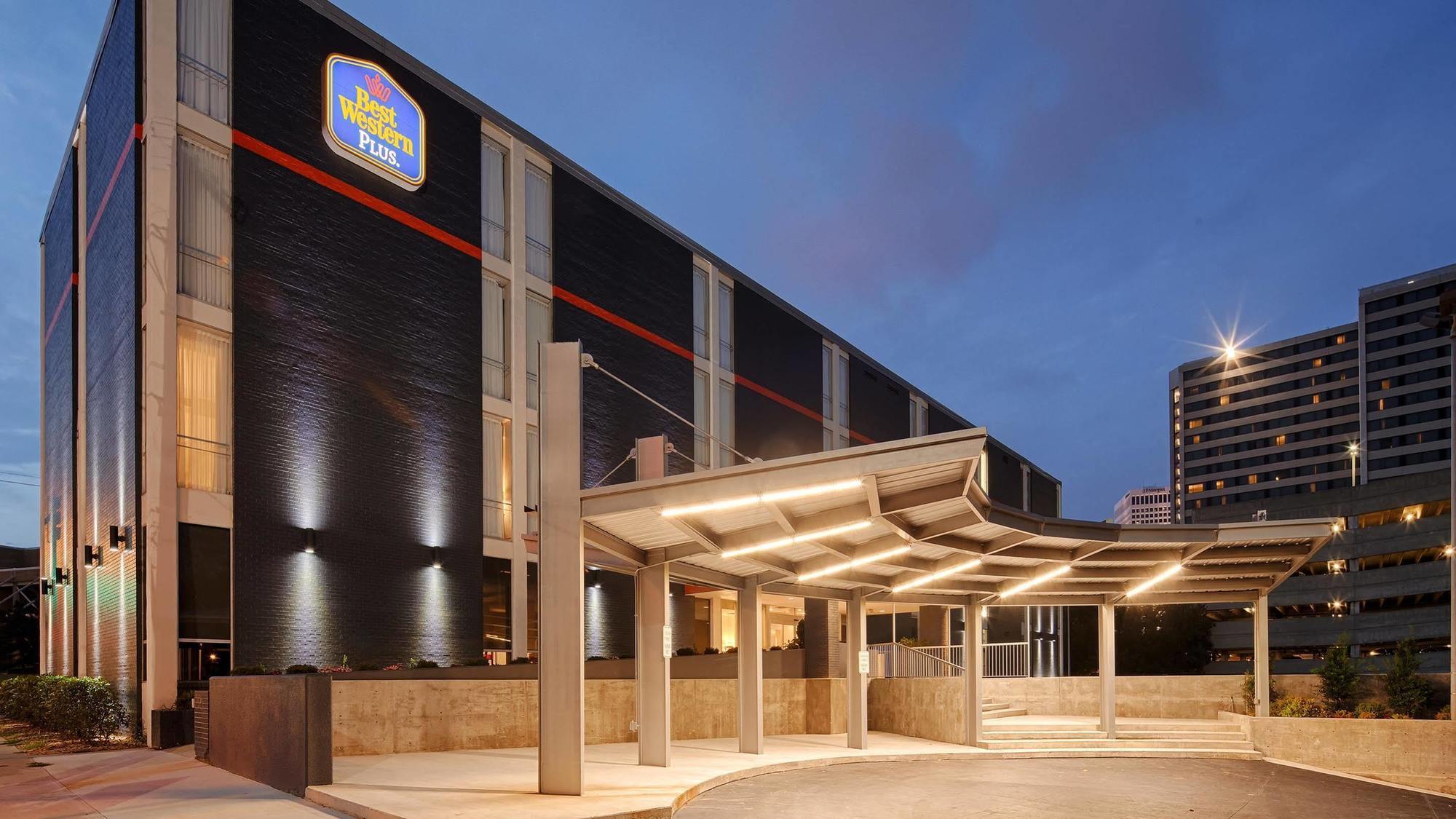 La Quinta Inn & Suites By Wyndham Tulsa Downtown - Route 66 Eksteriør billede
